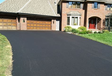 10 best blacktop driveway sealers of july 2021. Concrete or Asphalt Driveway? Pros & Cons of Each ...