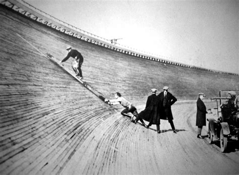 Board track racing was a type of motorsport popular in the united states during the 1910s and 1920s. Sportsman Flyer: BOARD TRACK (MOTORDROME)