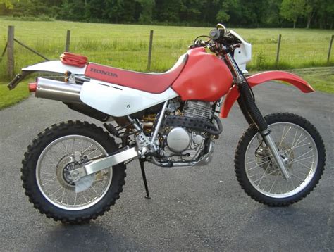A lot of riders look at these three motorcycles, scratch their heads, and wonder just what they're meant for. 2007 Honda XR650L - Moto.ZombDrive.COM