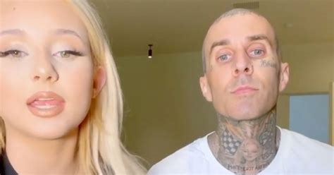 Jun 06, 2021 · travis barker and kourtney kardashian's relationship in a nutshell. Kourtney Kardashian's boyfriend Travis Barker gets ...