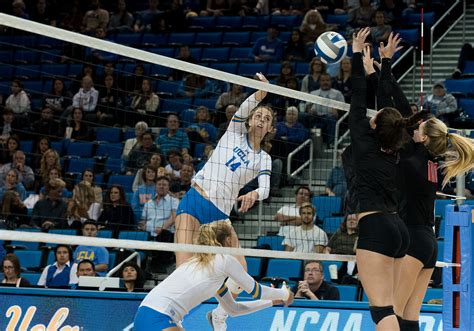 Ucla Womens Volleyball Sweeps Austin Peay 3 0 In First Round Of