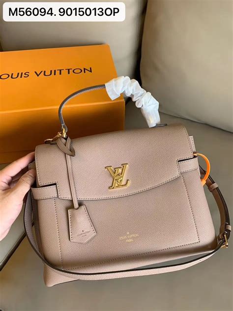 Luxury Purses Luxury Bags Luxury Handbags Louis Vuitton Handbags Speedy Louis Vuitton Purse