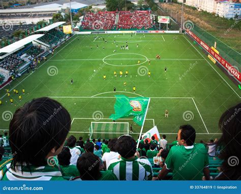 Thai football fans editorial stock image. Image of grass - 33764819
