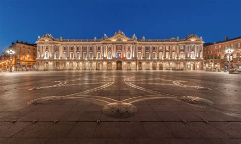 Toulouse Midi Pyrénées French Moments