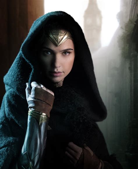 Wonder Woman Gal Gadot Bella Y Misteriosa En Esta Nueva Imagen Play Reactor