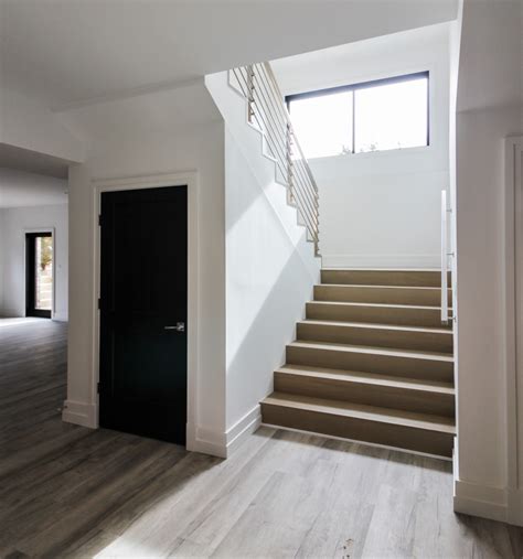 For more information on what type of glass is best for balustrades and glass balustrade fixings or to check if the base you have is strong enough for a glass balustrade. 75_Modern Stairway: White Oak & Stainless Steel Balustrade ...