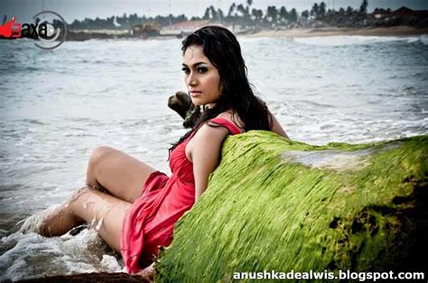 Sri Lankan Models Actress Fashion And Hot Picture Gallery Gangu Roshana