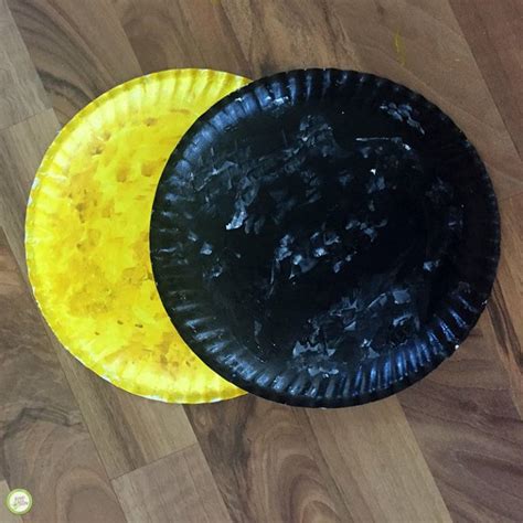 Solar Eclipse Art Activity For Kids Green Kid Crafts