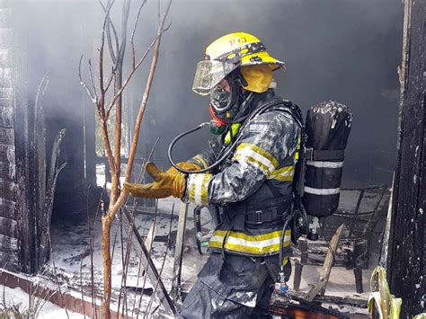 19:39שריפה עצומה כעת ברכס הרי נפתלי מעל קרית שמונה. דבורה: שריפה בצימר "בצל הגלבוע" | עמקניוז - חדשות העמק