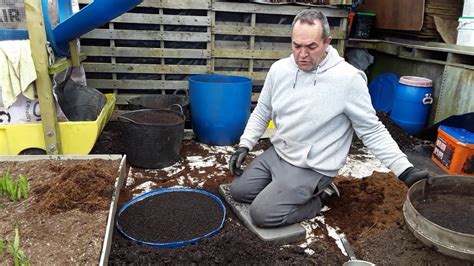 How To Make Your Own Seed And Potting On Compost Youtube