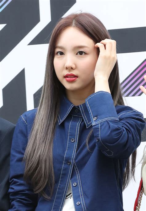 트와이스 나연, 사랑의 맛 가득한 나연의 일화들(twice nayeon taste of love)eng indo. 트와이스 나연, 청순 미모