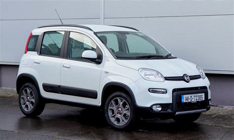 L'innovativo sistema infotainment della nuova gamma panda propone una radio uconnect™ con display touchscreen da 7 (opzionale su city life e wild 4x4 e di serie su sport, city cross e cross), integrato con apple carplay™ e android auto™ che ti consente di connettere il tuo smartphone per. Irish Car+Travel Magazine: Fiat Panda 4x4 now on sale