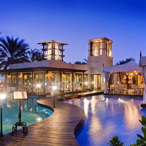 The most luxurious resort in Dubai - Dubai Travel Guide