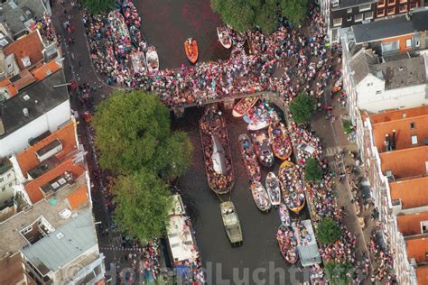 hollandluchtfoto amsterdam luchtfoto canal parade 01