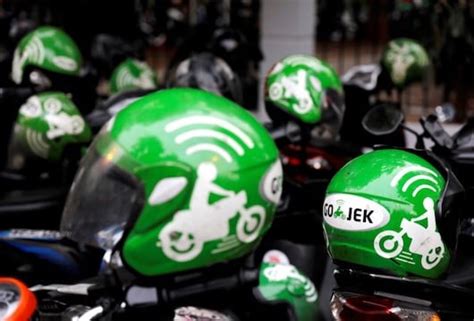 Whatsapp Paypal Invest In Indonesias Ride Hailing App Operator Gojek