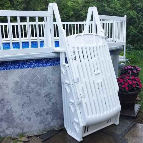 6 Best Pool Ladders For Above Ground Swimming Pools