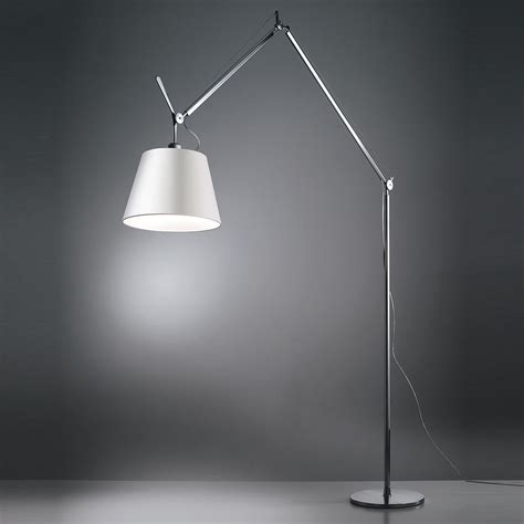 Born in ferrara and educated in florence, michele de lucchi has worked for some of italy's most prestigious brands. Artemide Tolomeo Mega Led vloerlamp - Lichtstudio van der Hee