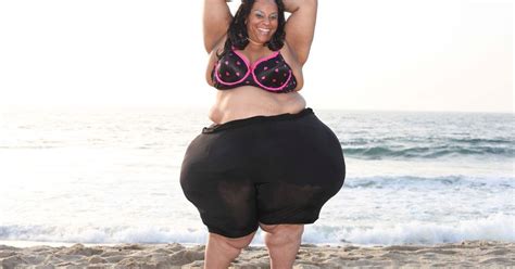 Woman Sets New Record For Worlds Largest Hips Video Pictures