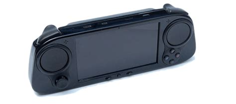 Smach Z Portable Console Finds Kickstarter Success With Switch Vibe