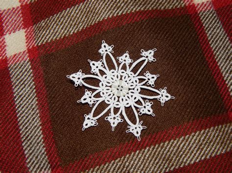 Carollyns Tatting Blog Button Snowflake