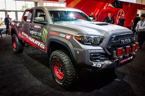 Toyota Unveils 2017 Tacoma Trd Pro Race Truck