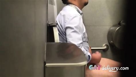Str8 Spy Daddy In Public Toilet Eporner