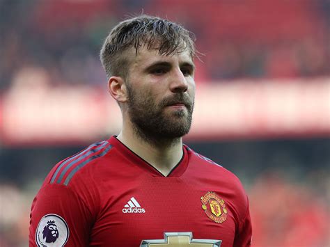 Luke shaw answers your questions! Manchester United vs Liverpool: Luke Shaw promises plenty ...