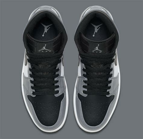 コンプリート！ Nike Air Jordan 1 Retro High Cool Grey Black White 345293