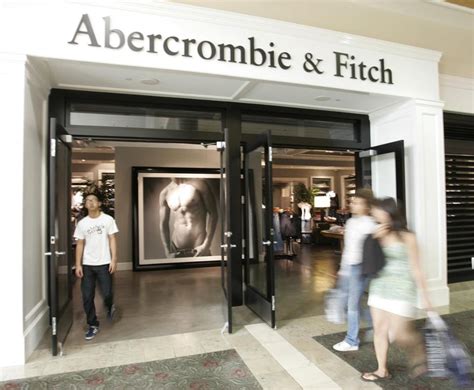 Abercrombie And Fitch Tones Down The Sexy In Stores Ads The Boston Globe