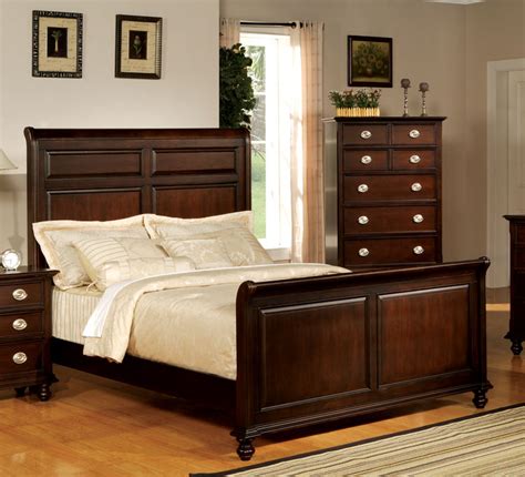 21 Marvelous Bedroom Designs With Sleigh Beds