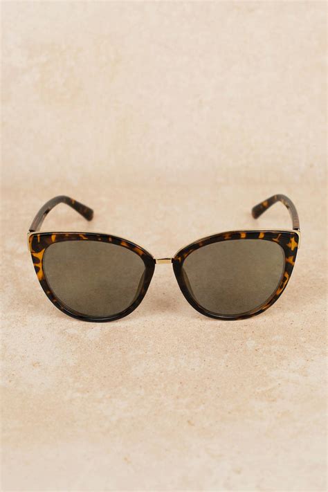 Nicki Cat Eye Sunglasses In Tortoise 18 Tobi Us