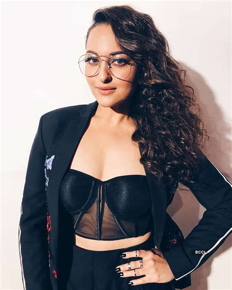 On Sonakshi Sinhas 31st Birthday Here Are Her 31 Stunning Pictures The Etimes Photogallery