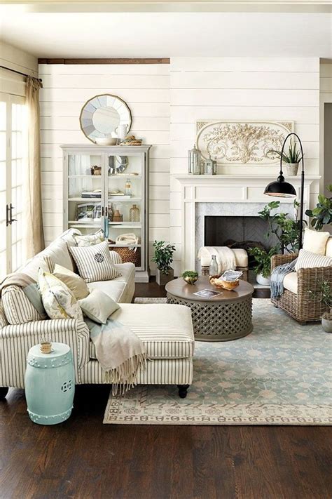 The Best Farmhouse Small Living Room Designs 1 With Images