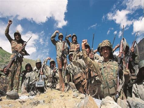 1999 Kargil War The Infantrymans Indomitable Spirit And Bofor Guns