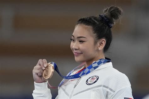 Olympic champion, Minnesota's Sunisa Lee, adds bronze on uneven bars - WKTY