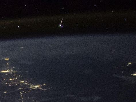 This Is What A Shooting Star Looks Like From Space