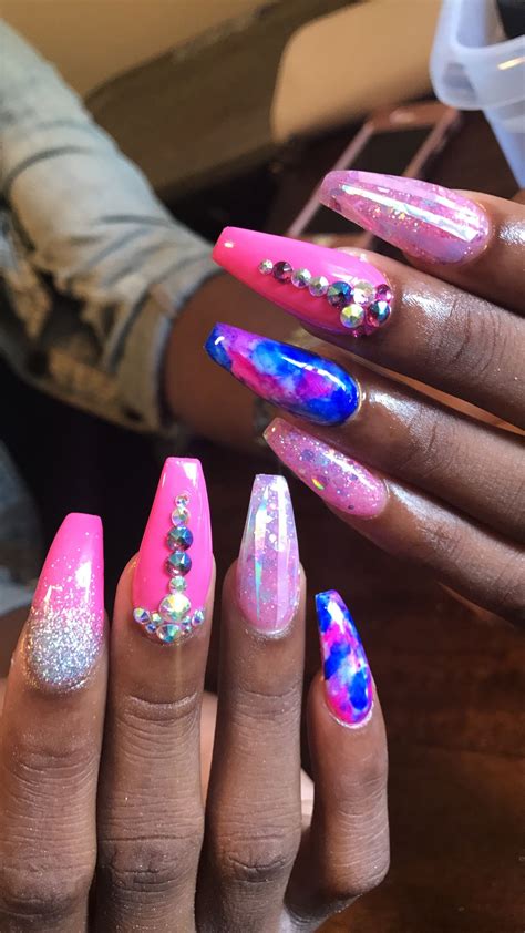 Pin By 🏚ᏂᎧᎧᎴᏰᏒᏗᏖ🤑👑 On Claw Nails Acrylic Nail Designs Prom Nails