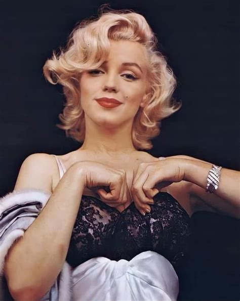 𝕾𝖍𝖊𝖊𝖓𝖆 on twitter yeah im one of those trans girls that wants to be like marilyn monroe but