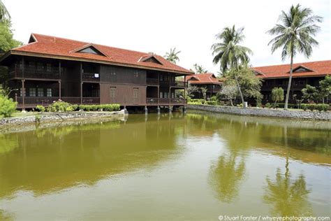 Intimately tucked away in the green landscaped gardens is the horizon pool which offers guest a spa jacuzzi and separate kids. Meritus Pelangi Beach Resort and Spa on Langkawi, Malaysia ...