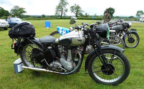 Bsa M33 This Is A Bsa M33 First Year Manufacture 1948 With Flickr