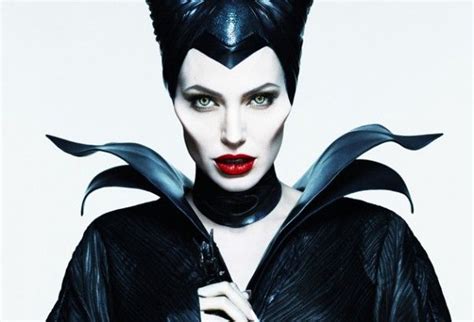 Maleficent Makeup Tutorial As Worn By Angelina Jolie Defining Makeup