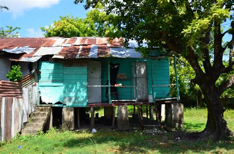 And surrounding islands that specializes in creating spaces that are beautiful yet functional. Old Architecture Jamaican House | Aamir Mian | Flickr