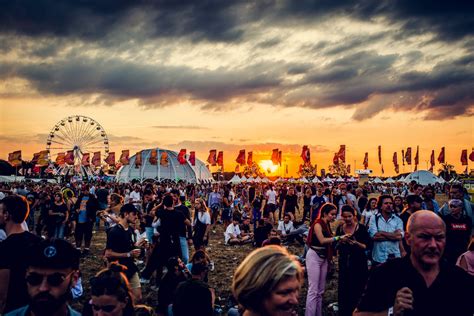 Nog tot 30 juni kan je enkel vanuit belgië een ticket kopen. Nabeschouwing Pukkelpop 2018: Mee-evolueren met het publiek