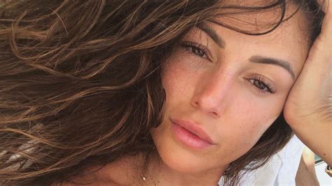 Michelle Keegan Stuns With Intimate Makeup Free Selfie See The £8