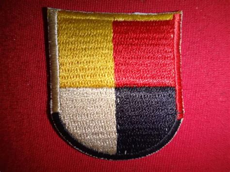 Vietnam War Us Army 3rd Special Forces Group Airborne Beret Patch 7