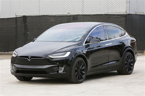 2016 Tesla Model X P90d Review