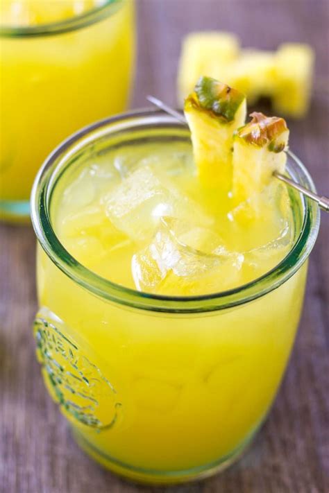 Jorge loved these so much, he even went back for thirds! Garnish your Pineapple Bourbon Lemonade with fresh ...