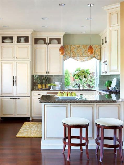 Flooring in your kitchen needs to sustain a lot of things like spillage, scratches, and what not! 2020 Kitchen Flooring Trends: 20+ Kitchen Flooring Ideas to Update Your Style | Kitchen flooring ...
