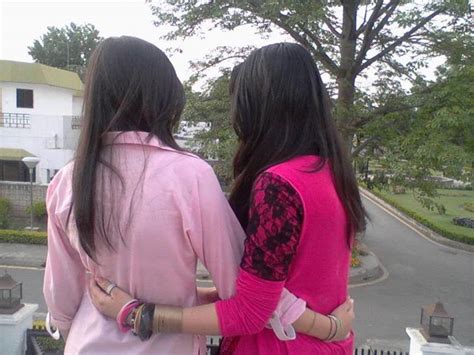 Hidden Face Dps For Girls - Girls Mag You can create a private family group in the whatsapp for free.