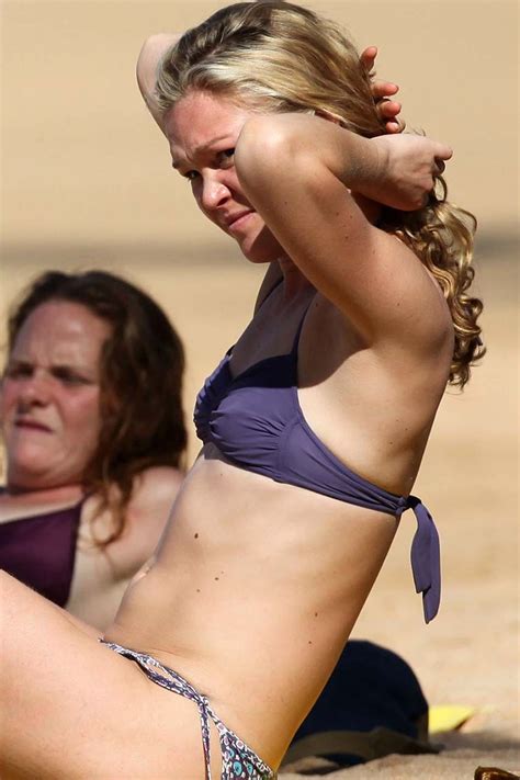Sexy And Hot Julia Stiles Pictures Bikini Ass Boobs